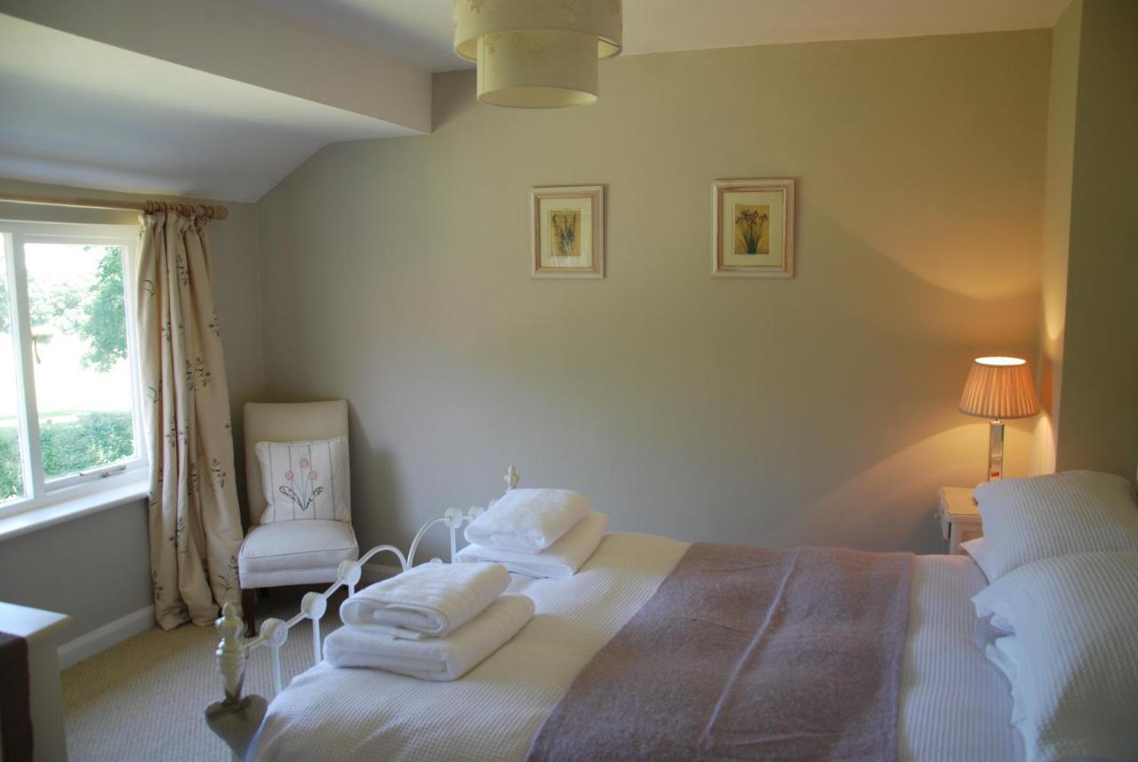 Snaffles Villa Royal Tunbridge Wells Bagian luar foto