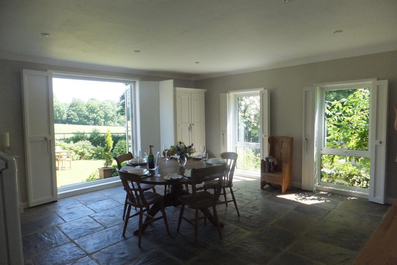 Snaffles Villa Royal Tunbridge Wells Bagian luar foto