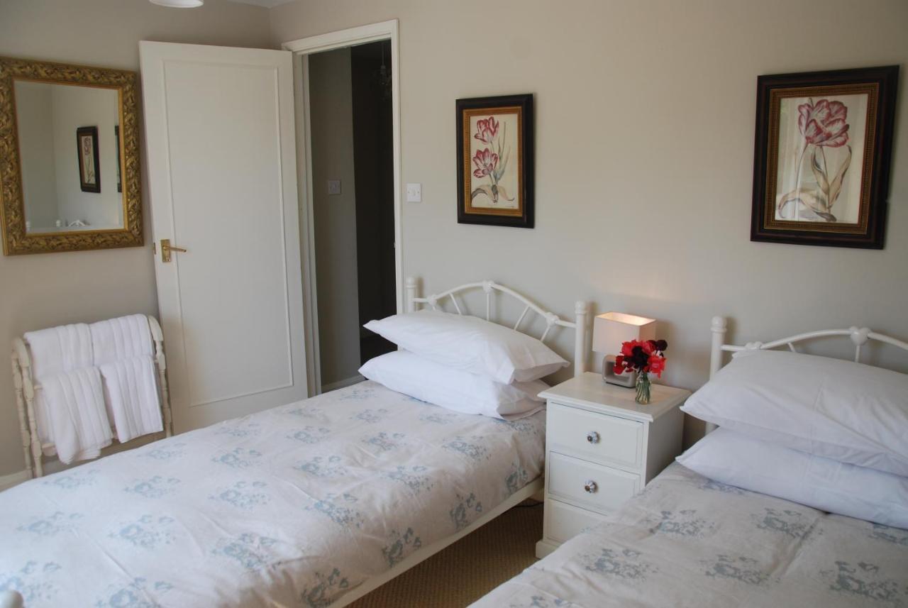 Snaffles Villa Royal Tunbridge Wells Bagian luar foto
